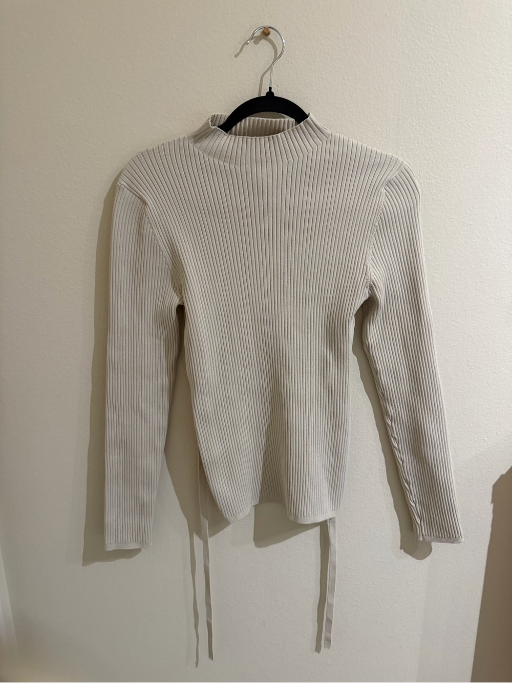 Aritzia Cream Ribbed Mock Neck Long Sleeve Top
